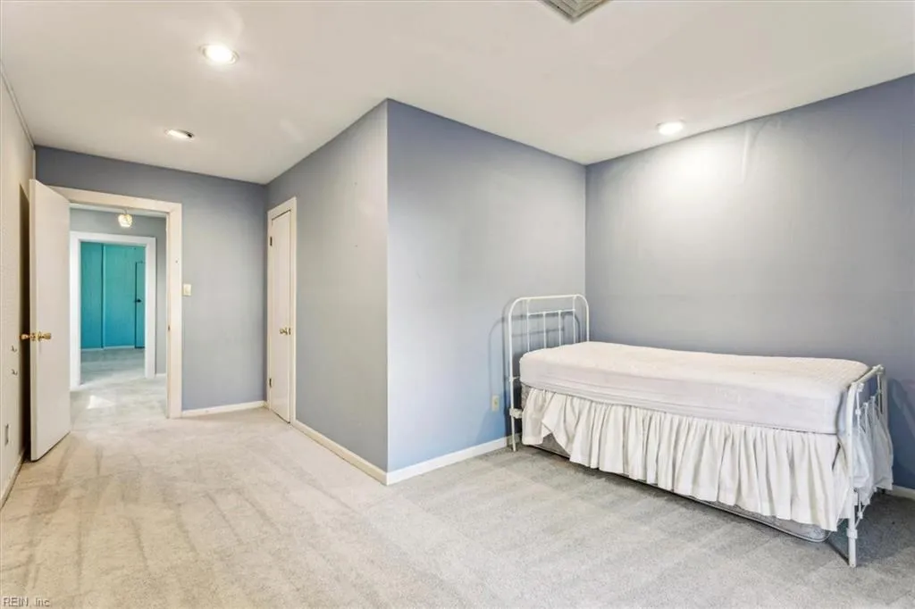 Norfolk, Virginia 23507, United States, 5 Bedrooms Bedrooms, ,3 BathroomsBathrooms,Residential,Active,12057