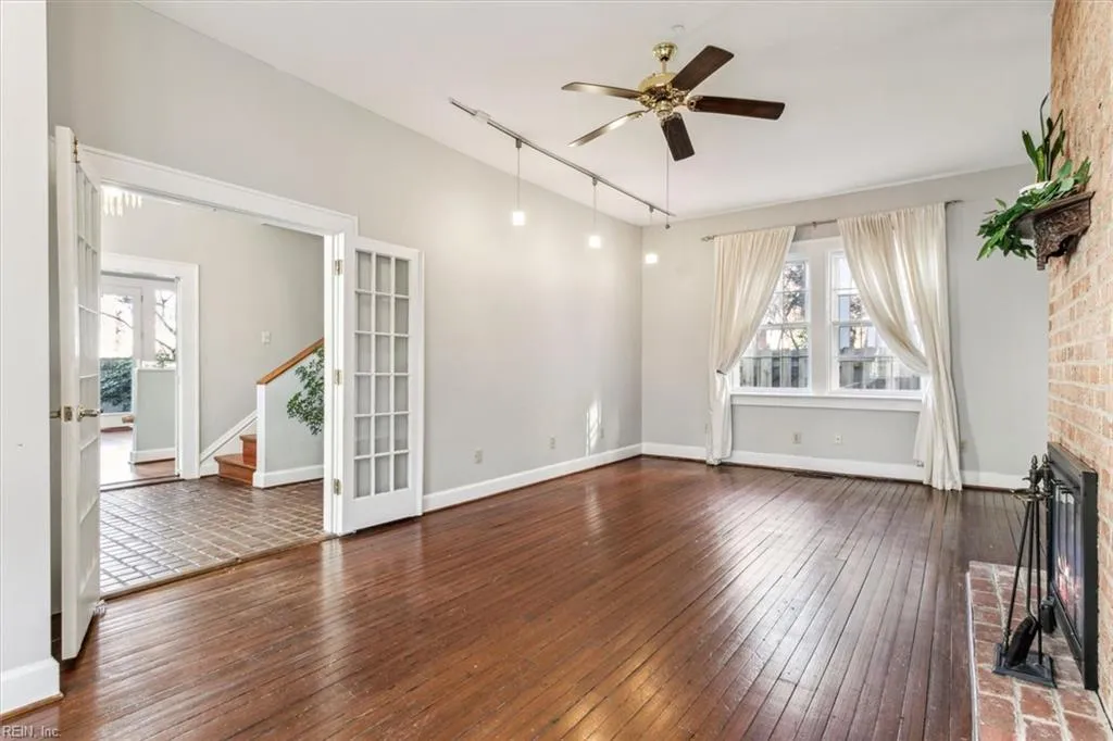 Norfolk, Virginia 23507, United States, 5 Bedrooms Bedrooms, ,3 BathroomsBathrooms,Residential,Active,12057