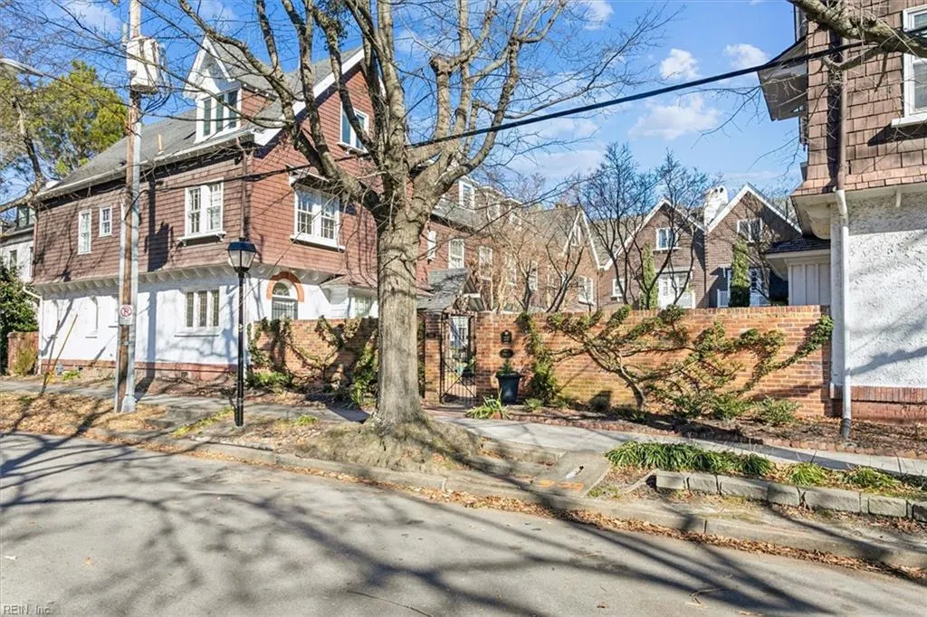 Norfolk, Virginia 23507, United States, 5 Bedrooms Bedrooms, ,3 BathroomsBathrooms,Residential,Active,12057