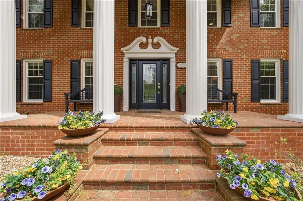 Photo of 408 Mill Stone Road, Chesapeake, VA 23322 (MLS # 10629950)