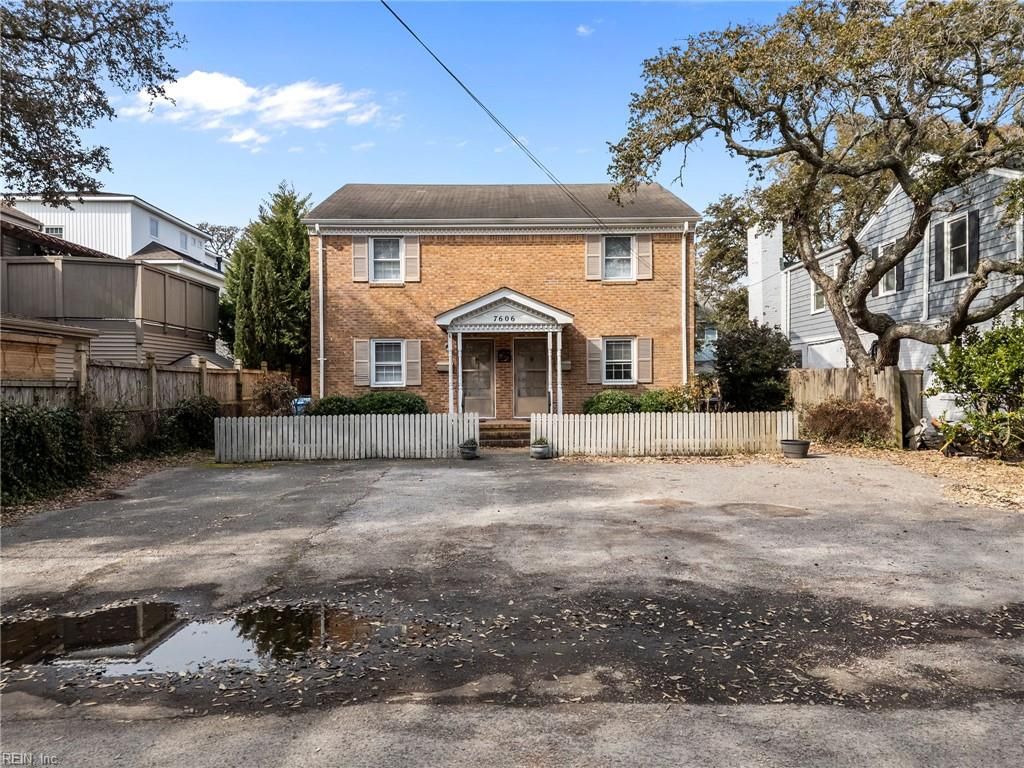 Photo of 7606 Atlantic Avenue, Virginia Beach, VA 23451 (MLS # 10623166)