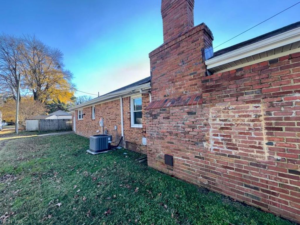 Photo of 1077 Kittrell Street, Norfolk, VA 23513 (MLS # 10613386)