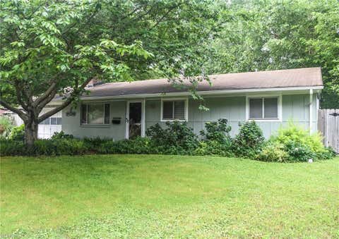 Photo of 725 Roslyn Road, Newport News, VA 23601 (MLS # 10647396)