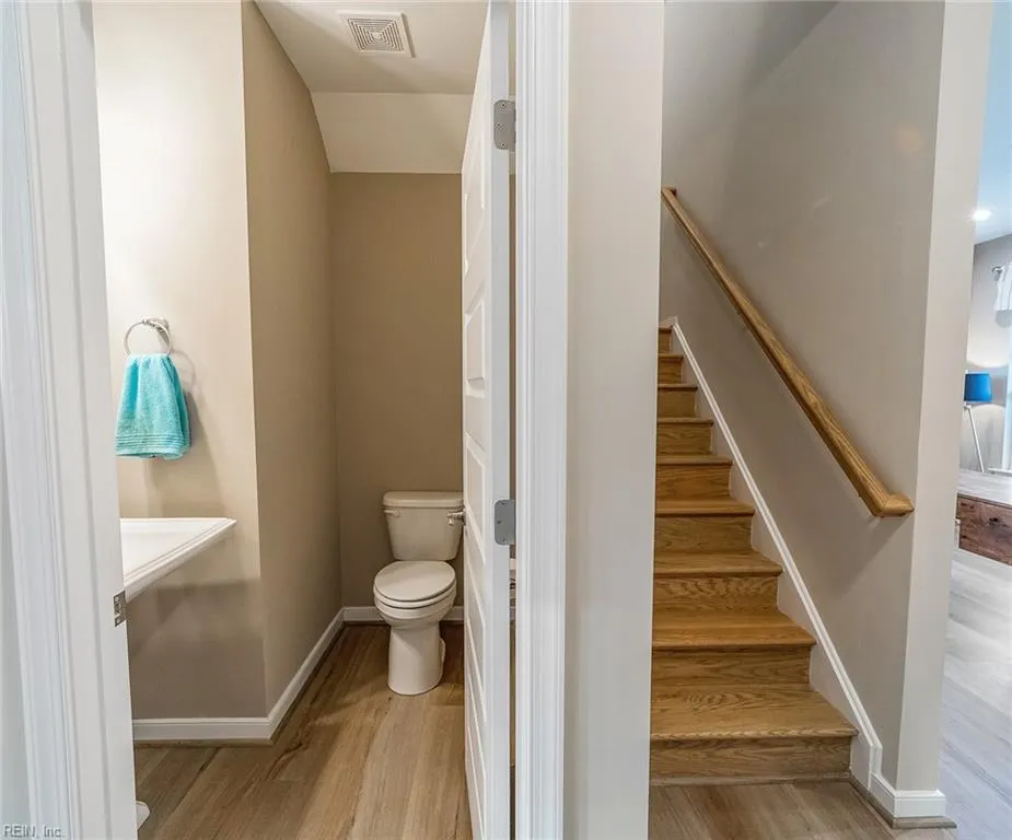 Suffolk, Virginia 23434, United States, 3 Bedrooms Bedrooms, ,3 BathroomsBathrooms,Residential,Active,181115