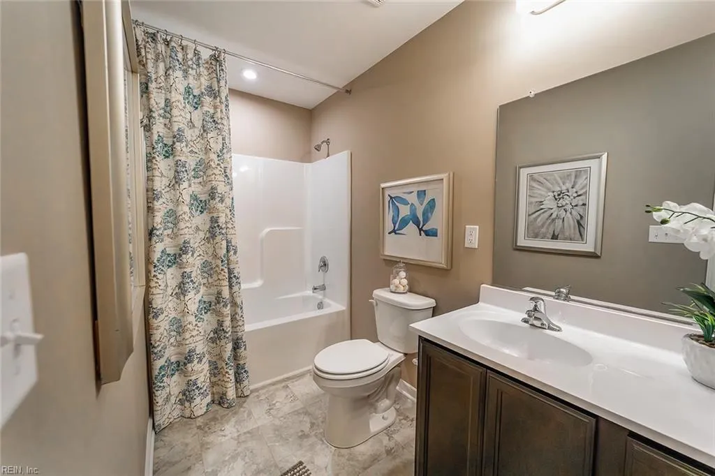 Suffolk, Virginia 23434, United States, 3 Bedrooms Bedrooms, ,3 BathroomsBathrooms,Residential,Active,181115