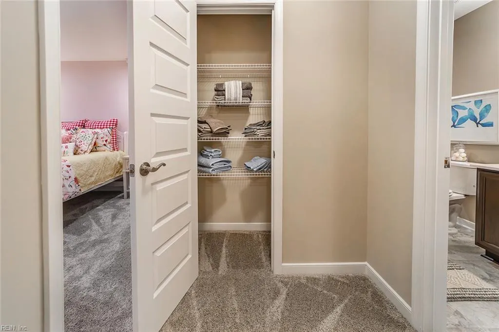 Suffolk, Virginia 23434, United States, 3 Bedrooms Bedrooms, ,3 BathroomsBathrooms,Residential,Active,181115