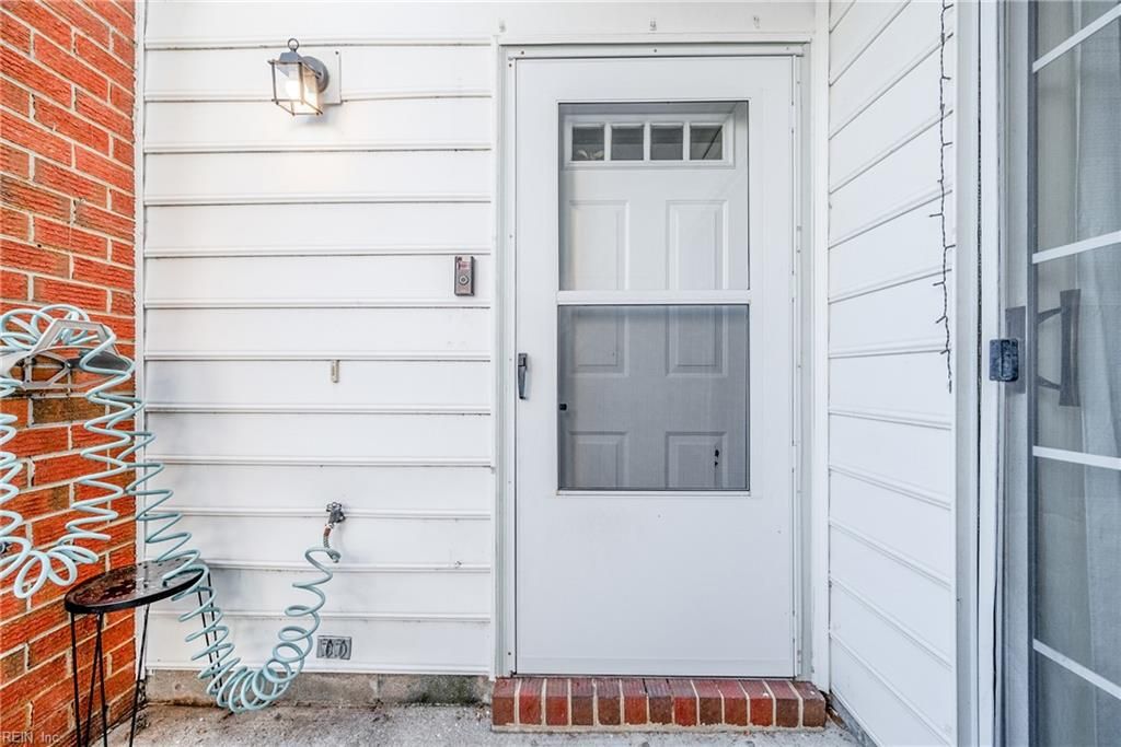 Photo of 104 Camden Way #G, Yorktown, VA 23693 (MLS # 10612098)