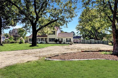 Photo of 6706 Holly Springs Drive, Gloucester, VA 23061 (MLS # 10606034)