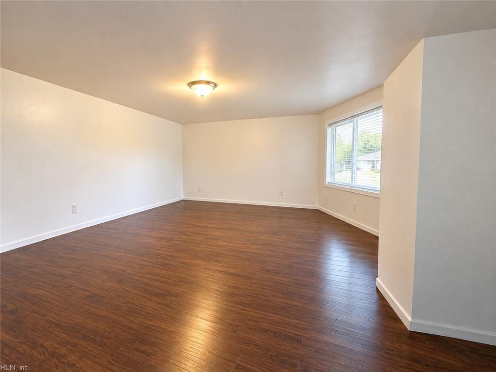 Photo of 3816 Augustine Circle, Portsmouth, VA 23703 (MLS # 10655579)