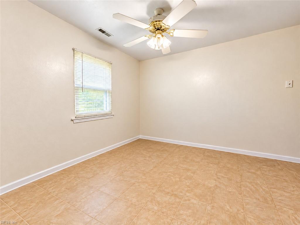 Photo of 3816 Augustine Circle, Portsmouth, VA 23703 (MLS # 10655579)