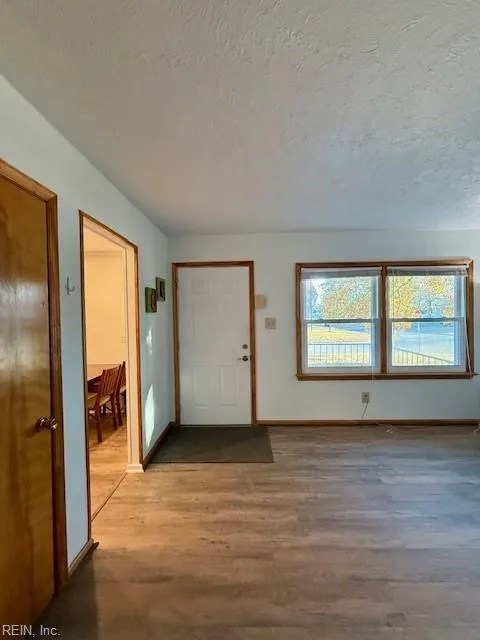 Virginia Beach, Virginia 23455, United States, 3 Bedrooms Bedrooms, ,1 BathroomBathrooms,Residential,Pending,27500