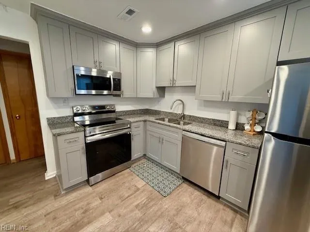 Virginia Beach, Virginia 23455, United States, 3 Bedrooms Bedrooms, ,1 BathroomBathrooms,Residential,Pending,27500