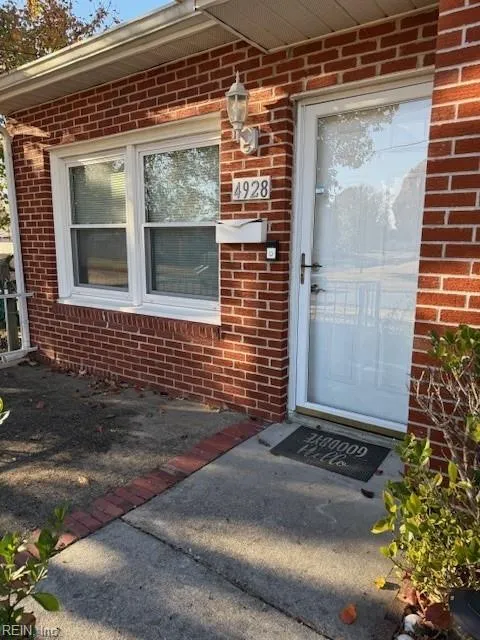 Virginia Beach, Virginia 23455, United States, 3 Bedrooms Bedrooms, ,1 BathroomBathrooms,Residential,Pending,27500