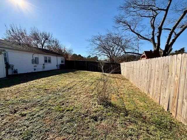 Virginia Beach, Virginia 23455, United States, 3 Bedrooms Bedrooms, ,1 BathroomBathrooms,Residential,Pending,27500