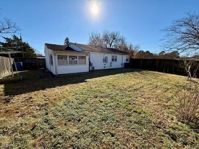 Virginia Beach, Virginia 23455, United States, 3 Bedrooms Bedrooms, ,1 BathroomBathrooms,Residential,Pending,27500