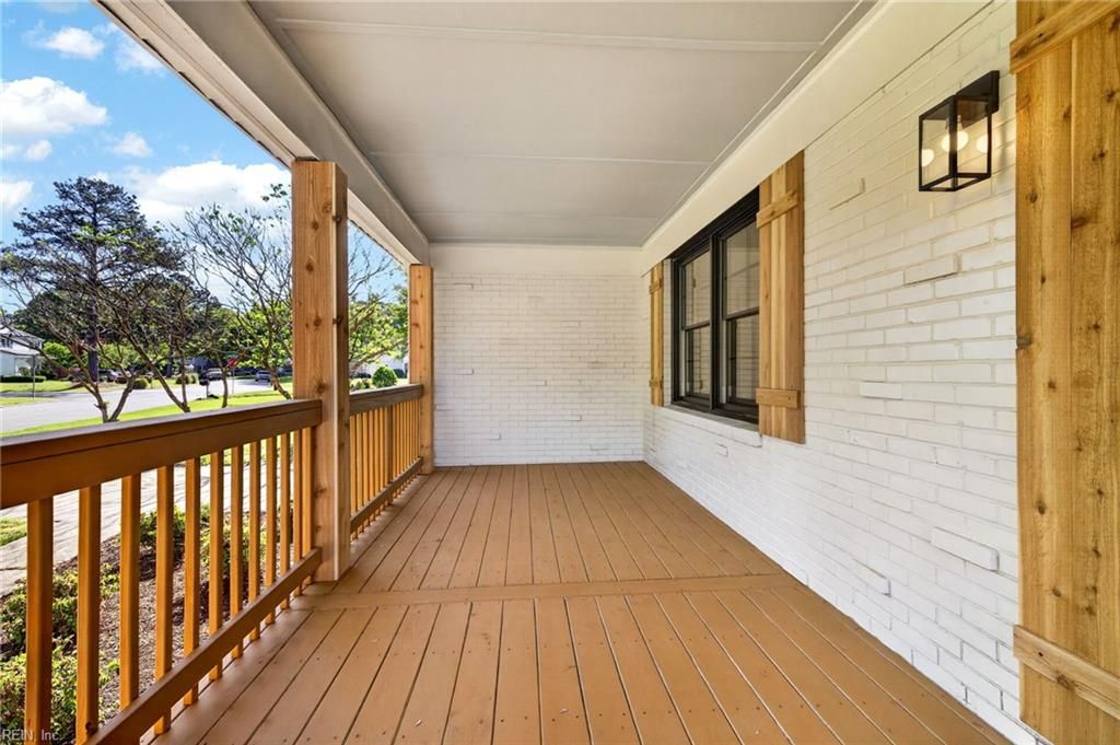 Photo of 624 Nottingham Drive, Virginia Beach, VA 23452 (MLS # 10630299)