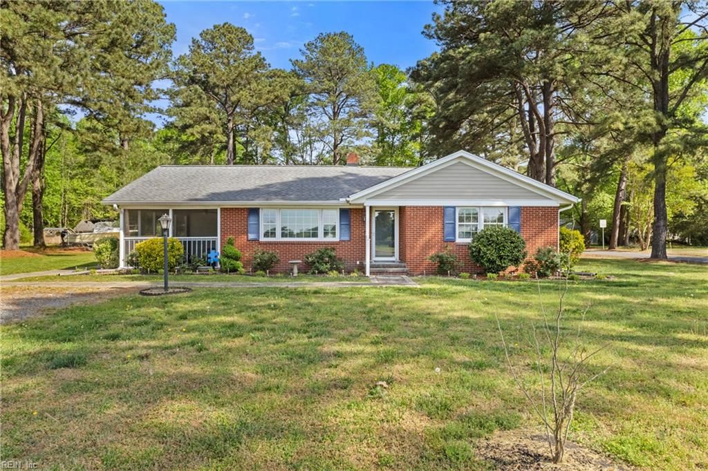 Photo of 8605 Guinea Road, Hayes, VA 23072 (MLS # 10630501)