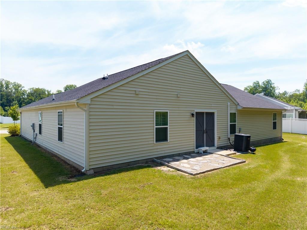 Photo of 106 Hidden View Loop, Moyock, NC 27958 (MLS # 10653774)