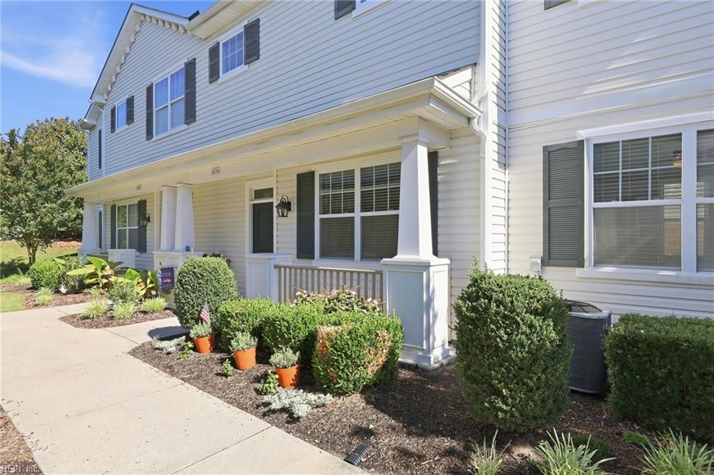 Photo of 4376 Turnworth Arch, Virginia Beach, VA 23456 (MLS # 10643151)