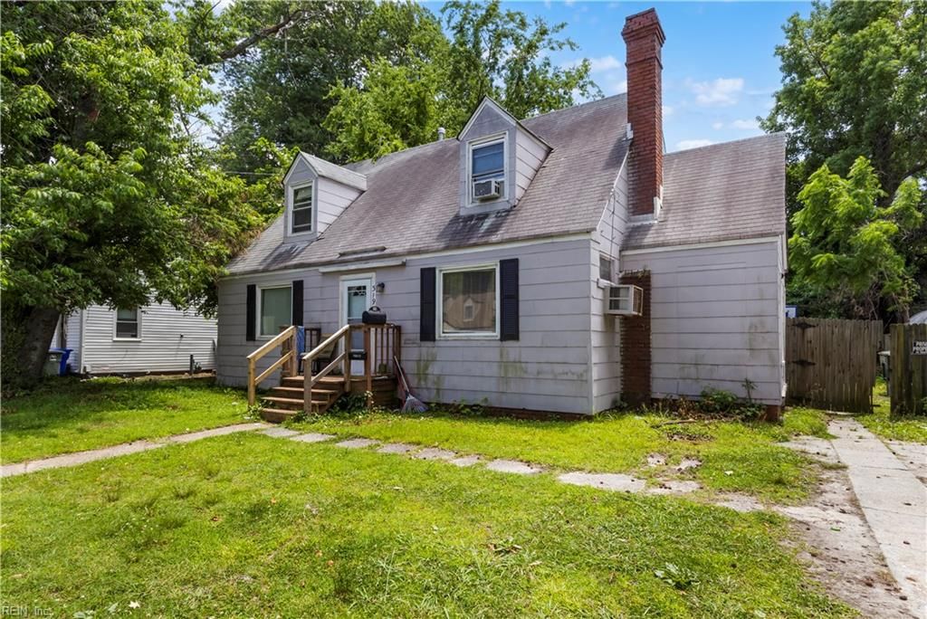 Photo of 319 Ashlawn Drive, Norfolk, VA 23505 (MLS # 10628649)