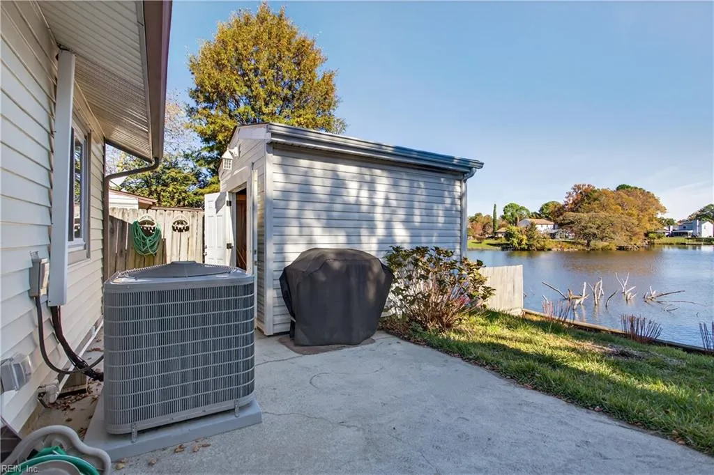 Virginia Beach, Virginia 23456, United States, 3 Bedrooms Bedrooms, ,2 BathroomsBathrooms,Residential,Active,240841