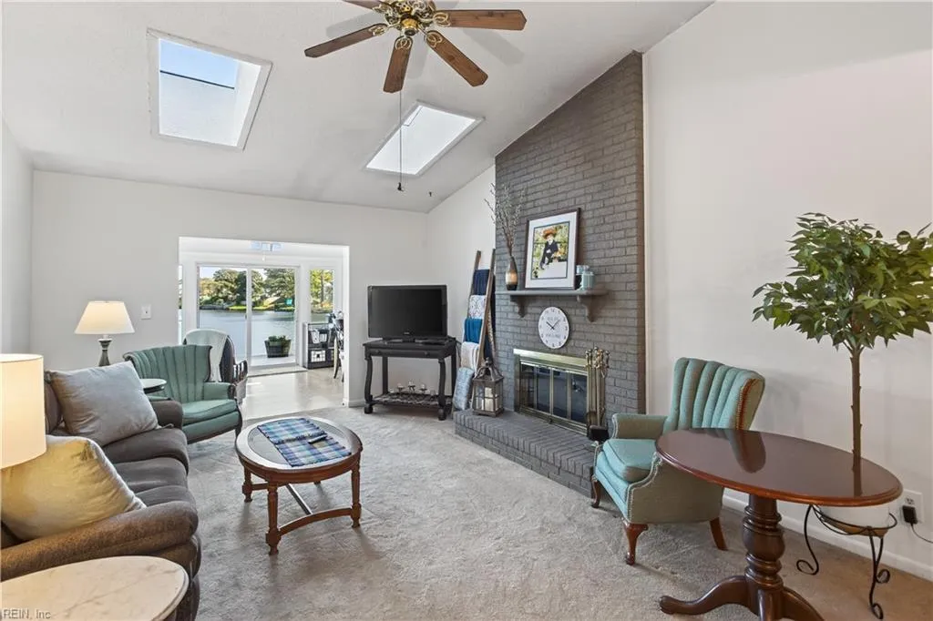 Virginia Beach, Virginia 23456, United States, 3 Bedrooms Bedrooms, ,2 BathroomsBathrooms,Residential,Active,240841