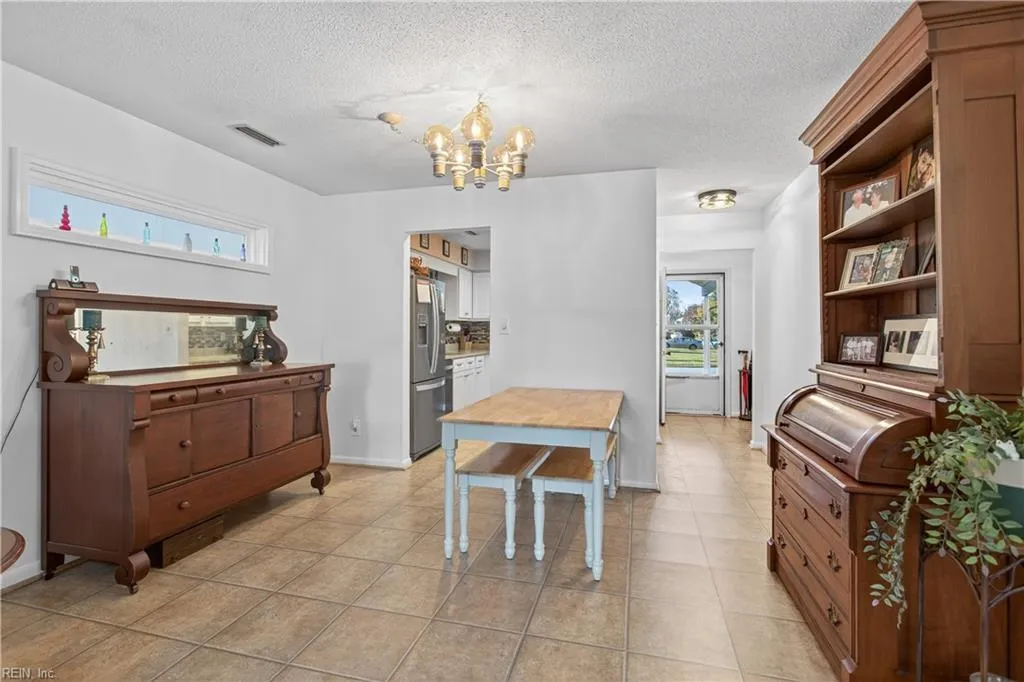 Virginia Beach, Virginia 23456, United States, 3 Bedrooms Bedrooms, ,2 BathroomsBathrooms,Residential,Active,240841