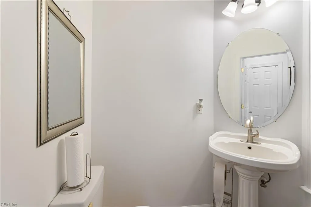 Sedley, Virginia 23878, United States, 4 Bedrooms Bedrooms, ,3 BathroomsBathrooms,Residential,Active,92175