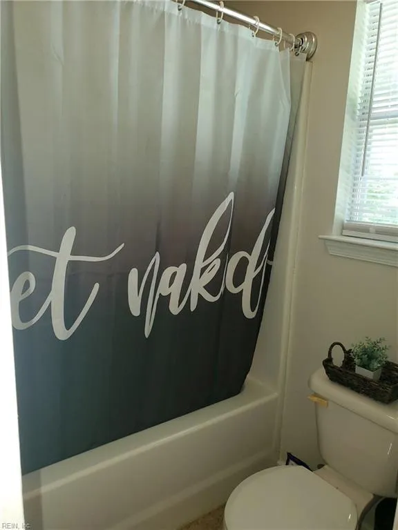 Suffolk, Virginia 23435, United States, 3 Bedrooms Bedrooms, ,3 BathroomsBathrooms,Residential,Pending,183624