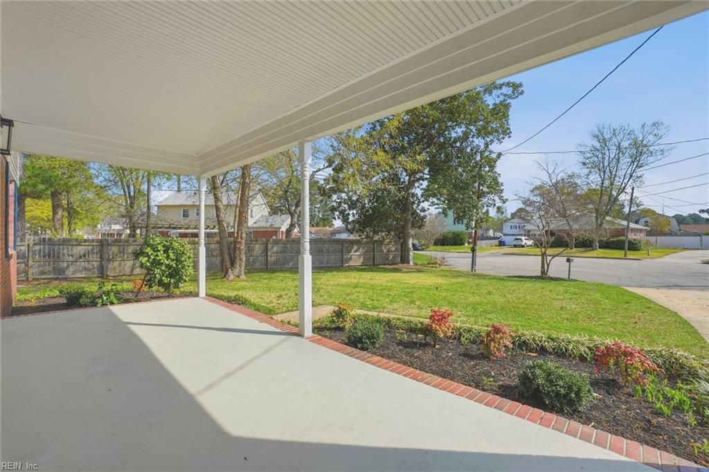 Photo of 3604 Goshawk Court, Portsmouth, VA 23703 (MLS # 10627105)