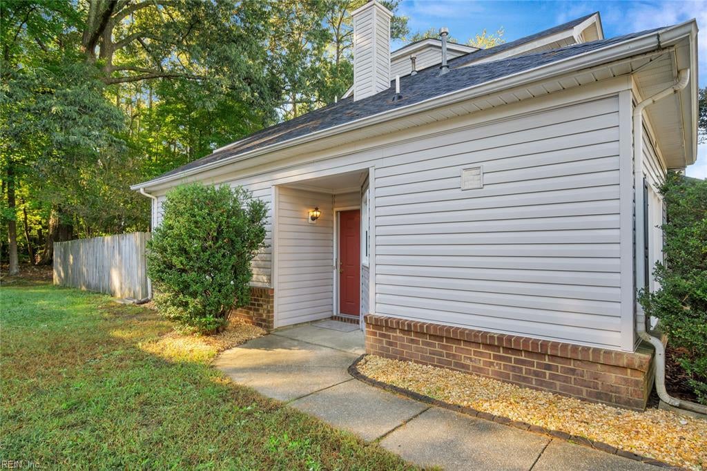 Photo of 117 Two Turkey Run, Yorktown, VA 23692 (MLS # 10657457)