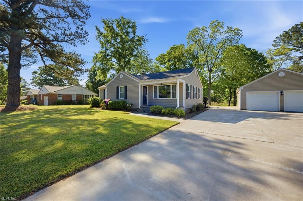 Photo of 3909 Wedgewood Drive, Chesapeake, VA 23321 (MLS # 10631599)