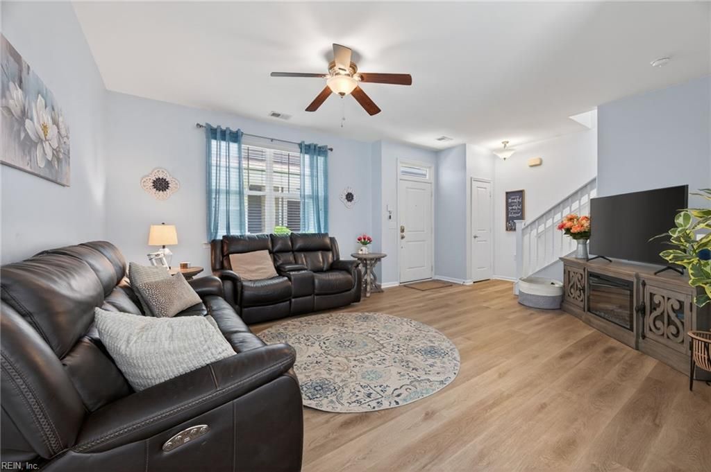Photo of 729 Lacy Oak Drive, Chesapeake, VA 23320 (MLS # 10633611)