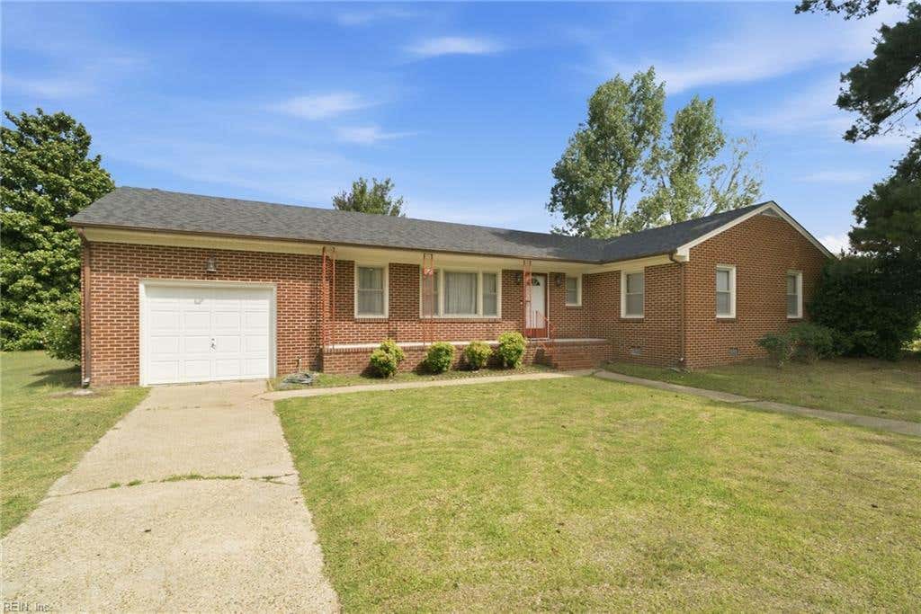 Photo of 1538 Wilkins Drive, Suffolk, VA 23434 (MLS # 10640088)