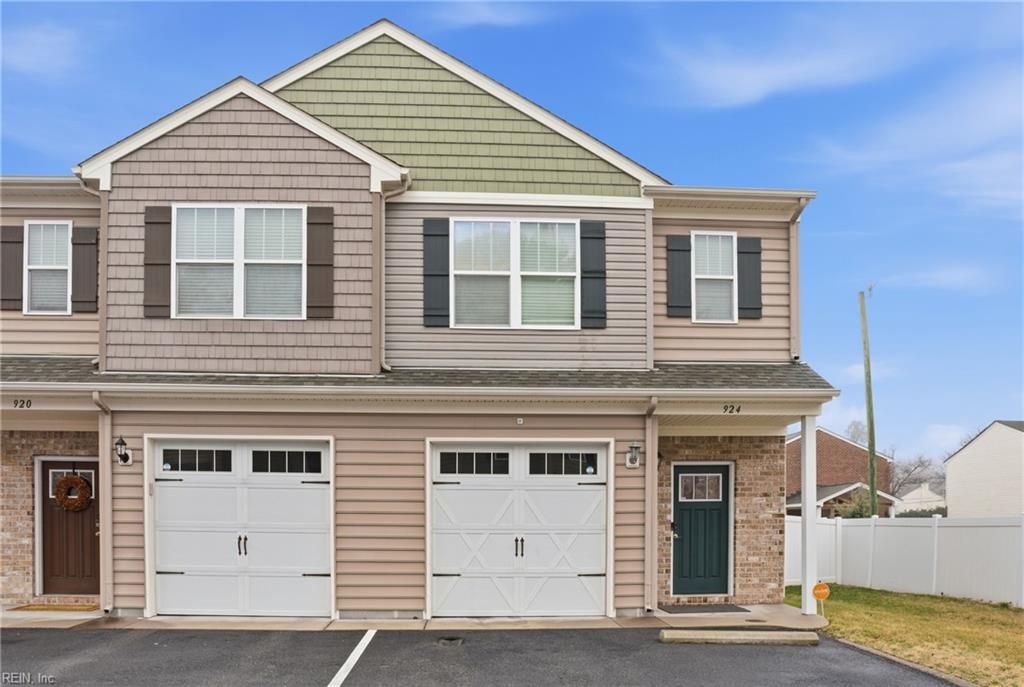 Photo of 924 Deep Branch Way, Chesapeake, VA 23323 (MLS # 10621128)