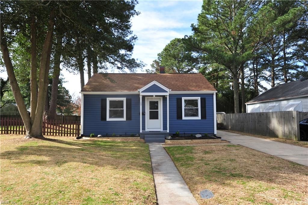 Photo of 12 Harvard Road, Portsmouth, VA 23701 (MLS # 10625234)