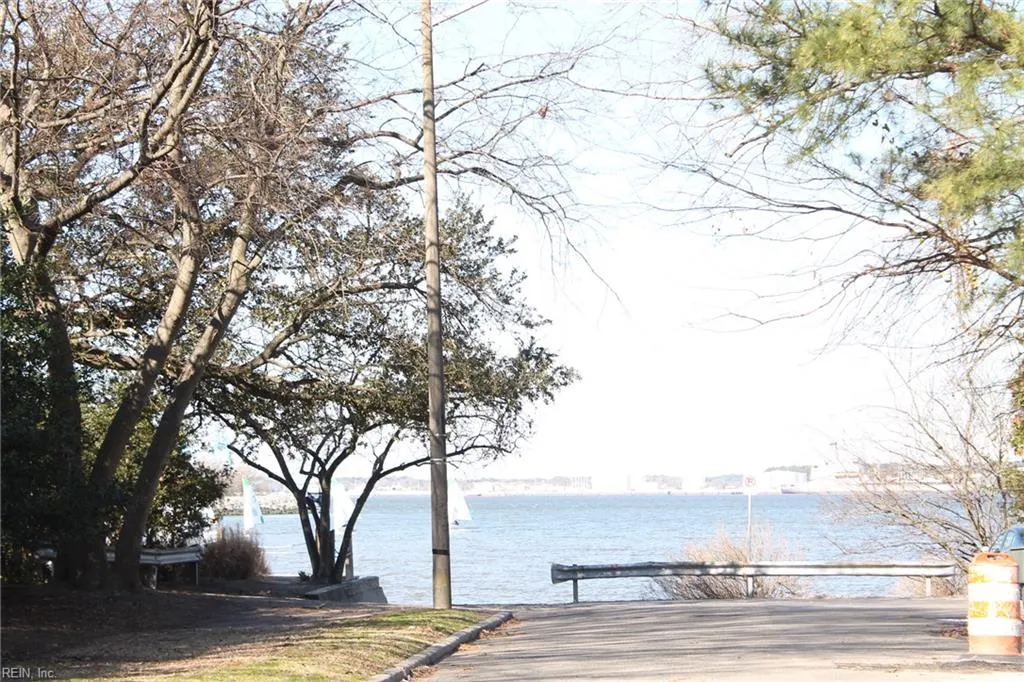 Norfolk, Virginia 23508, United States, 4 Bedrooms Bedrooms, ,1 BathroomBathrooms,Residential,Active,185509