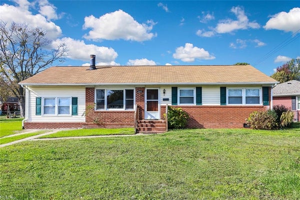 301 DOVER RD, HAMPTON, VA 23666 - Image 4b2b3efa10a679be5380da0cd1b9d6bf/761747021