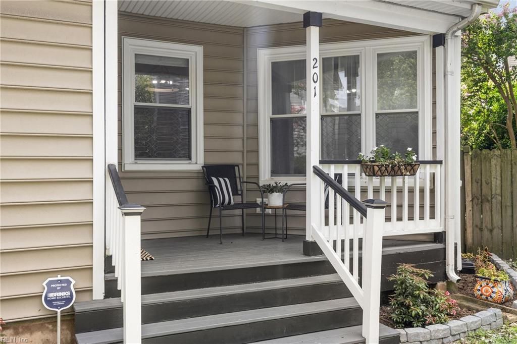 Photo of 201 Queens Way, Norfolk, VA 23517 (MLS # 10644471)