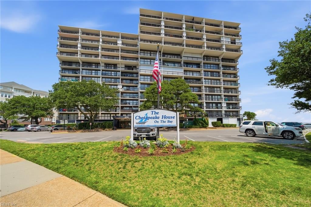 Photo of 3558 Shore Drive #109, Virginia Beach, VA 23455 (MLS # 10651651)