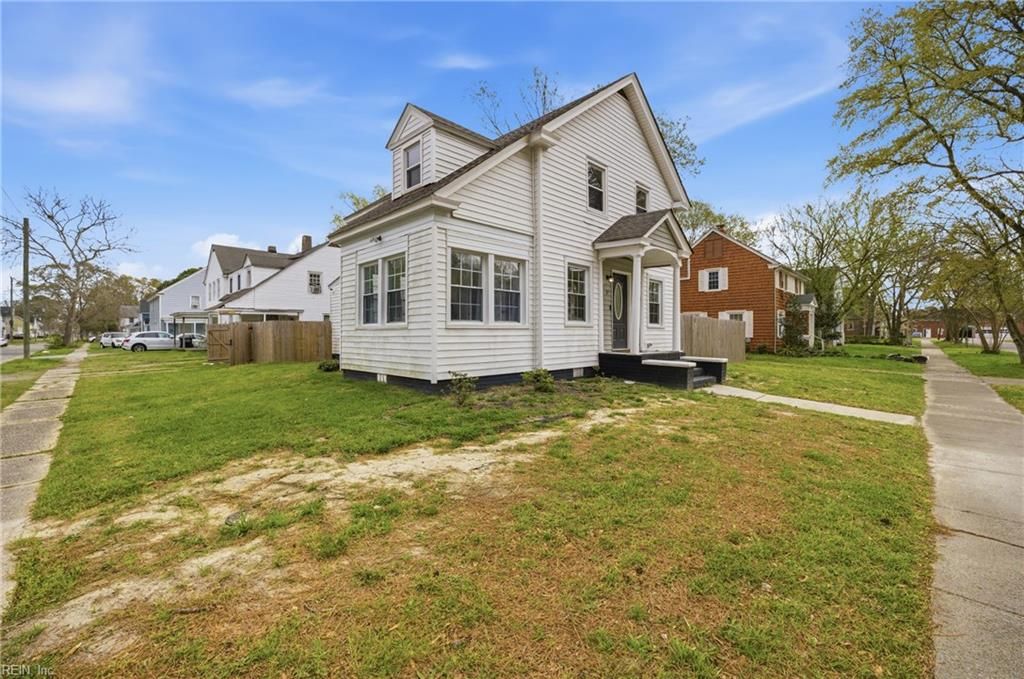 Photo of 27 Afton Parkway, Portsmouth, VA 23702 (MLS # 10627094)