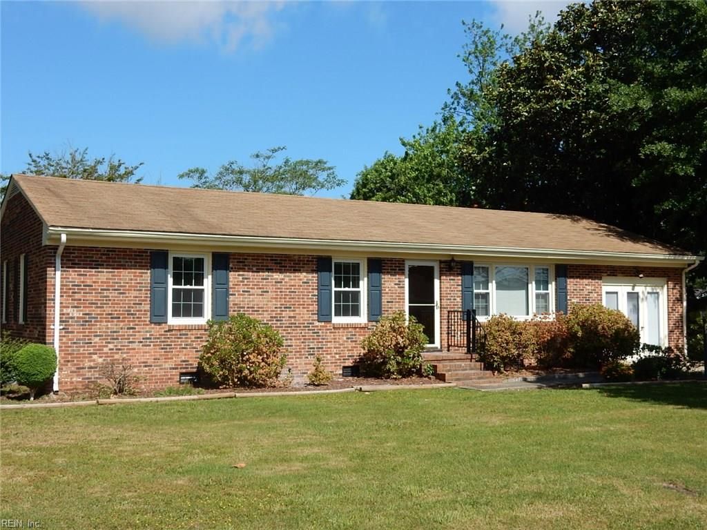 Photo of 3117 Woodlawn Drive, Suffolk, VA 23434 (MLS # 10642687)