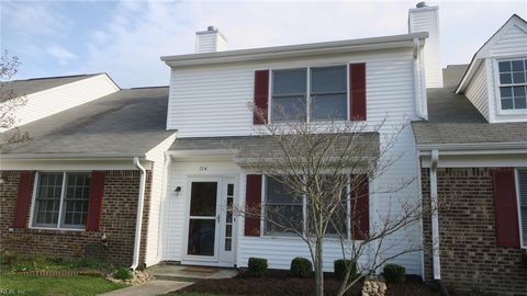 Photo of 214 Manchester Way, Yorktown, VA 23692 (MLS # 10615516)