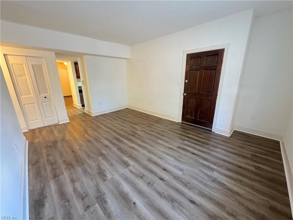 Photo of 200 Drummond Place #B1, Norfolk, VA 23507 (MLS # 10638917)