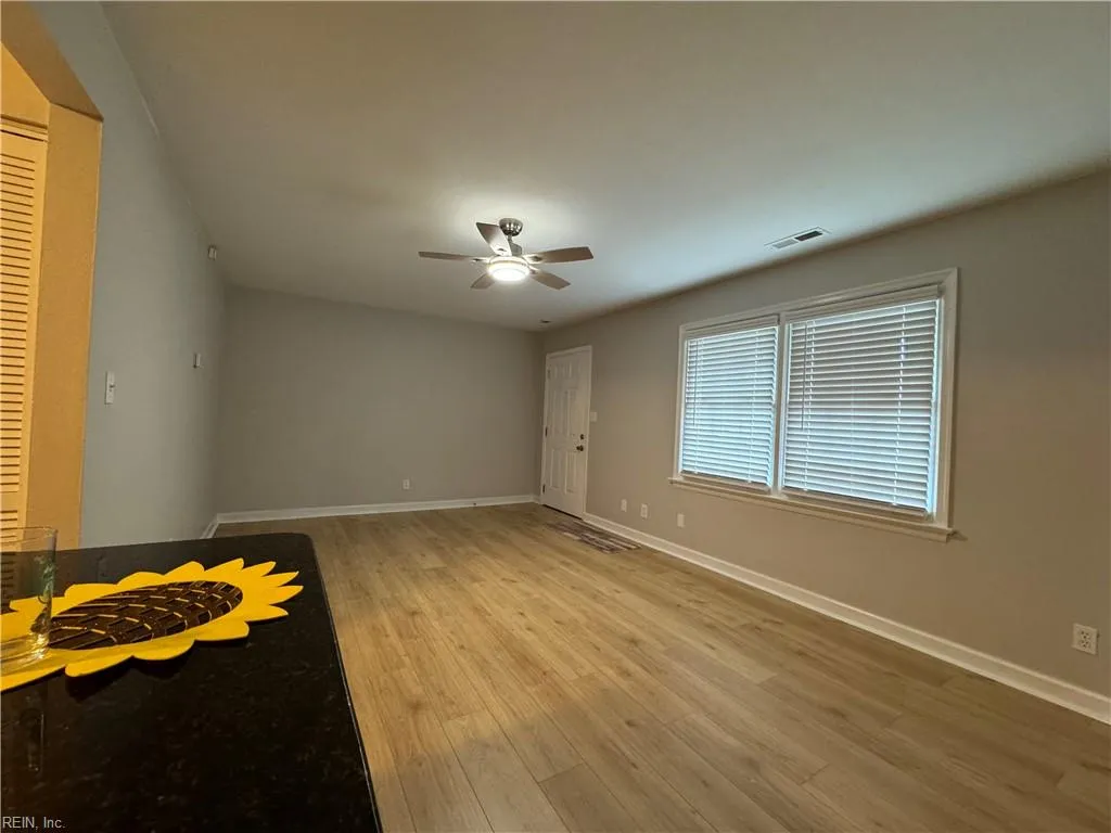 Virginia Beach, Virginia 23451, United States, 1 Bedroom Bedrooms, ,1 BathroomBathrooms,Residential,Active,219770