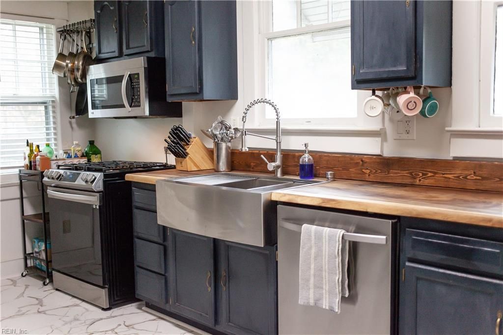 Photo of 1040 Leckie Street, Portsmouth, VA 23704 (MLS # 10623649)