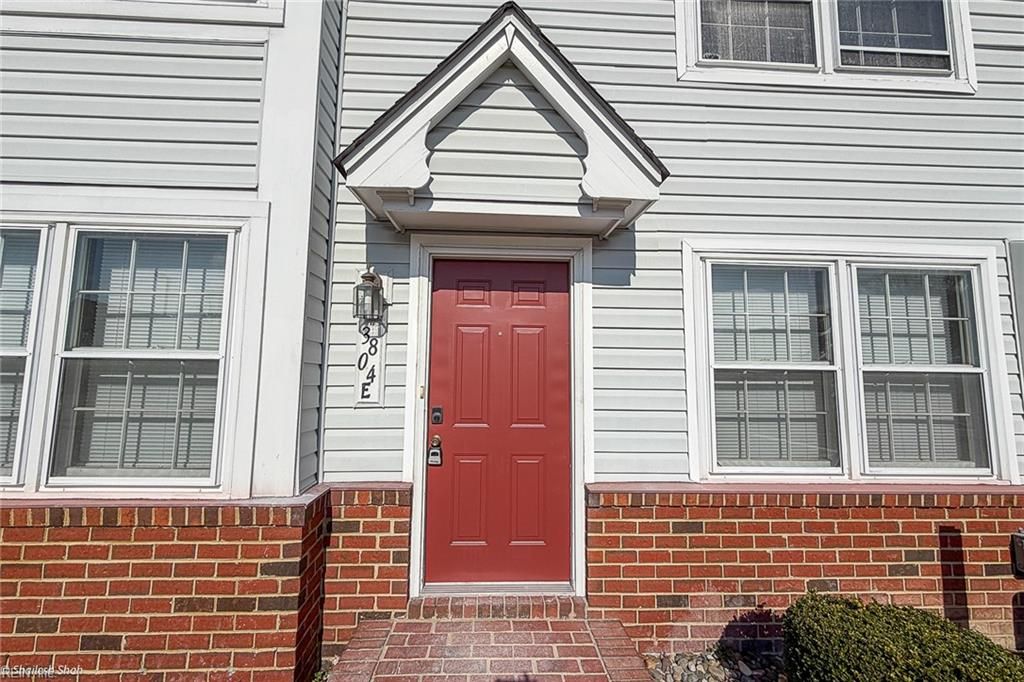 Photo of 3804 Pamu Key Reach #1-3804, Portsmouth, VA 23703 (MLS # 10624390)