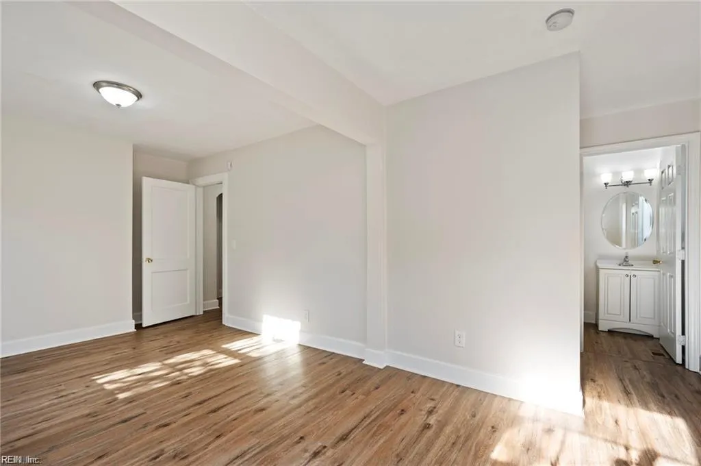 Norfolk, Virginia 23503, United States, 4 Bedrooms Bedrooms, ,2 BathroomsBathrooms,Residential,Active,233692