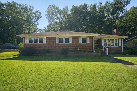 Photo of 2220 Capri Circle, Chesapeake, VA 23321 (MLS # 10658268)