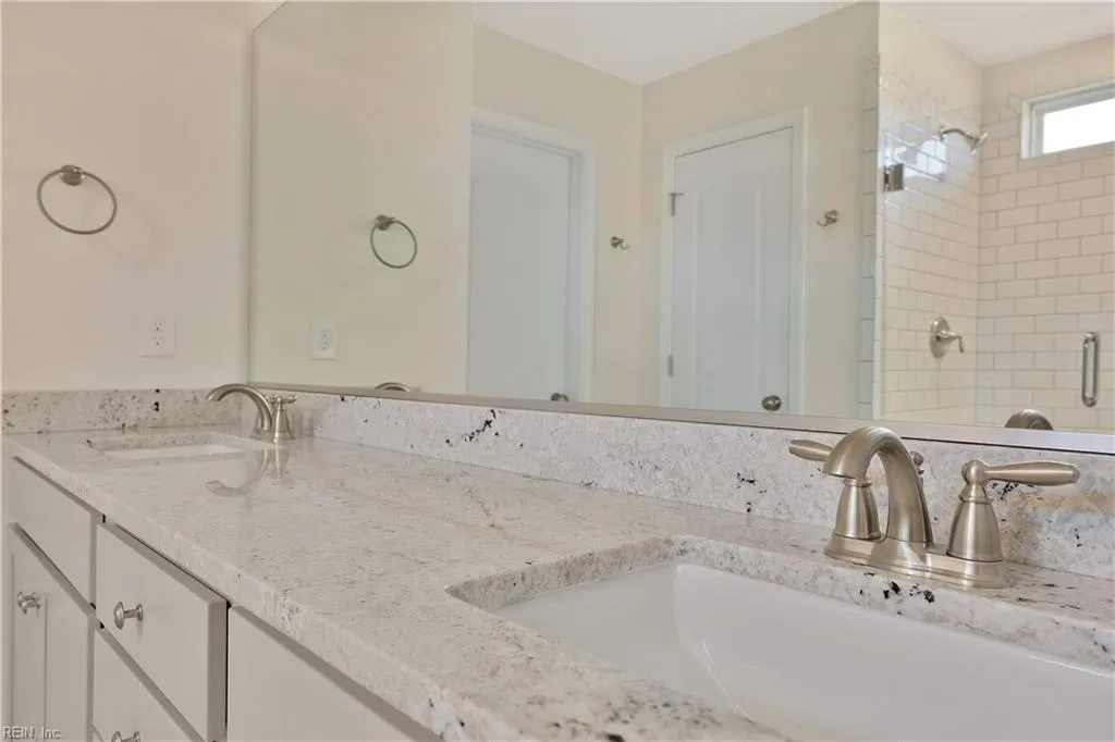 Suffolk, Virginia 23435, United States, 5 Bedrooms Bedrooms, ,4 BathroomsBathrooms,Residential,Active,171229